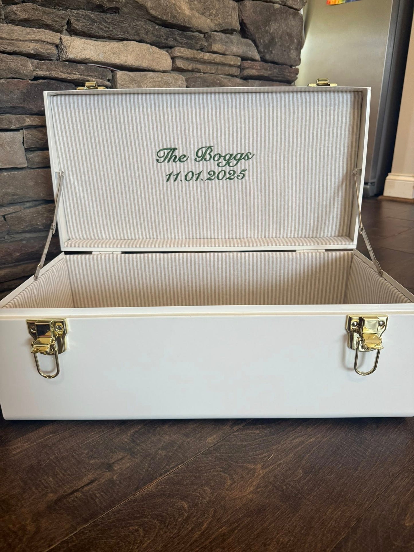Custom Keepsake Trunks