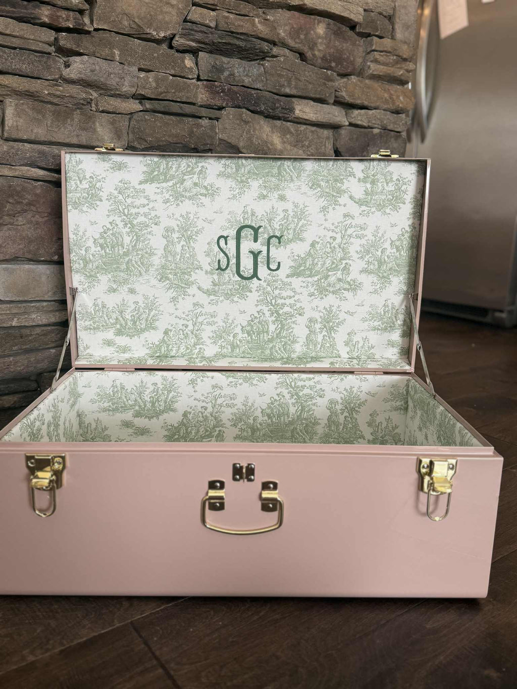Custom Keepsake Trunk