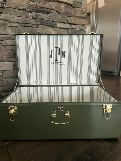 Custom Keepsake Trunks