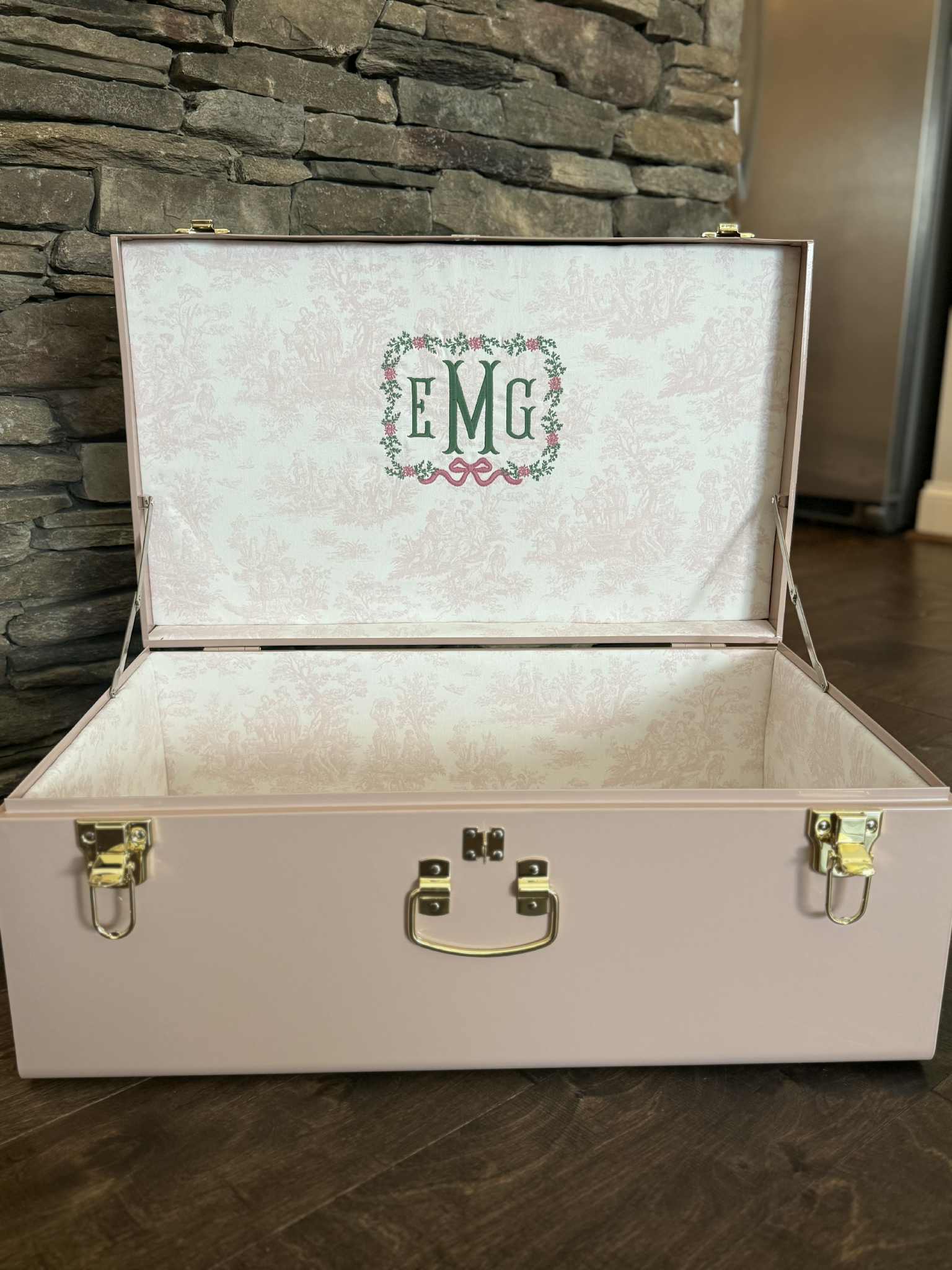 Custom Keepsake Trunk